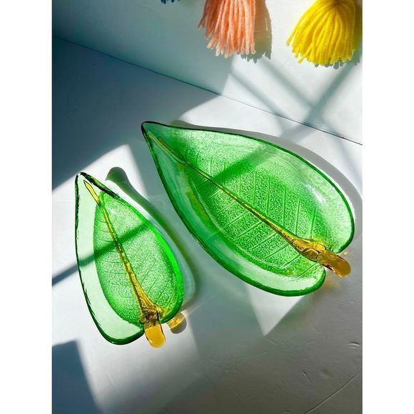 🎉hp🎉vintage Art Glass Leaf Nesting Plates by Dynasty Gallery 14”&10 Green Gold - Picture 3 of 8